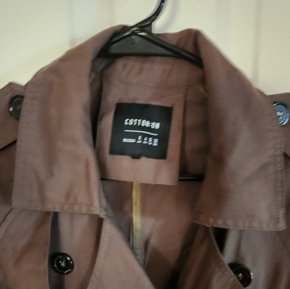 Jacket - Picture 3 of 3